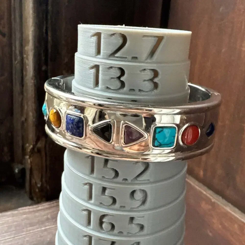Unbranded hinged cuff